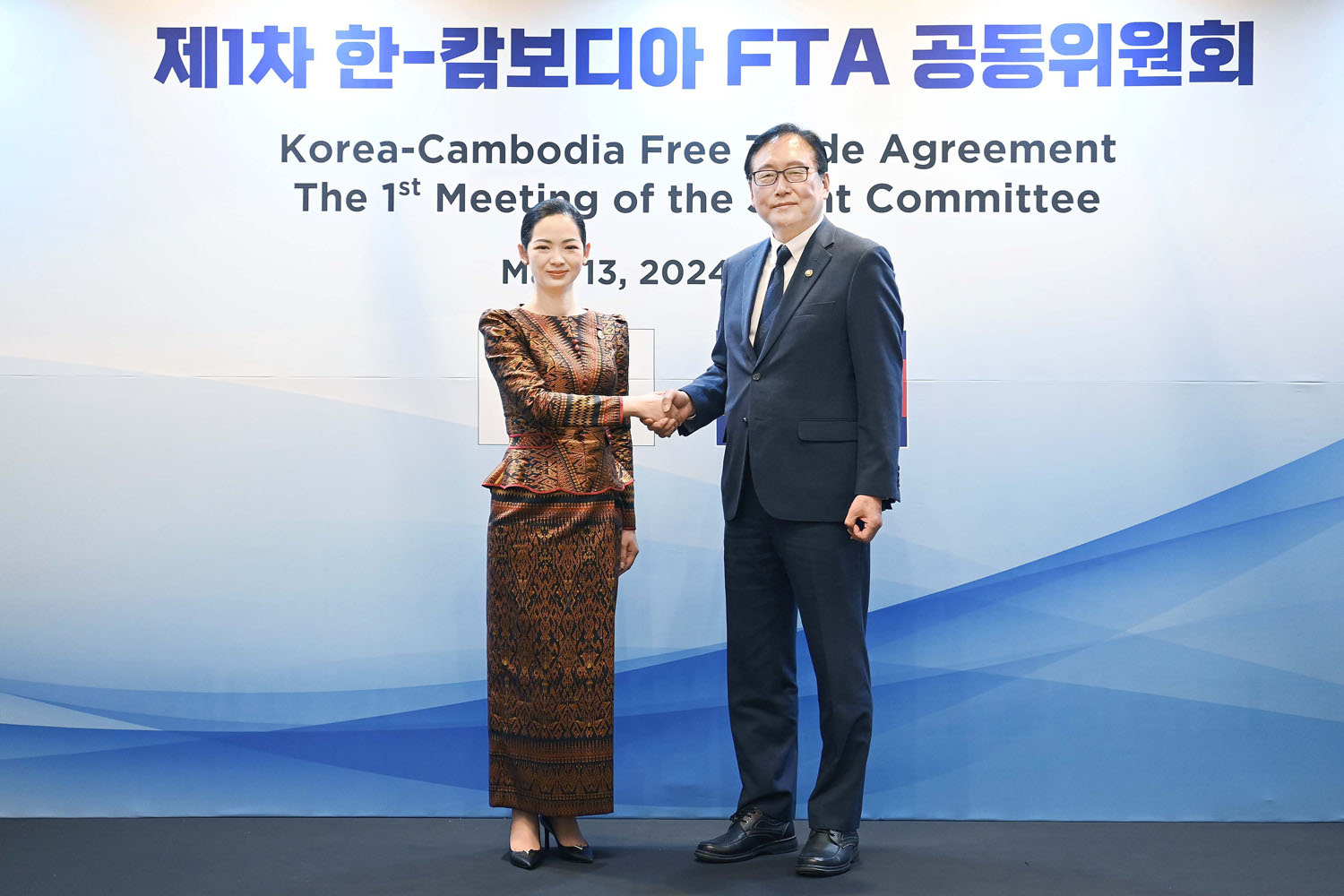 Korea-Cambodia 1st FTA Joint Committee meeting_1