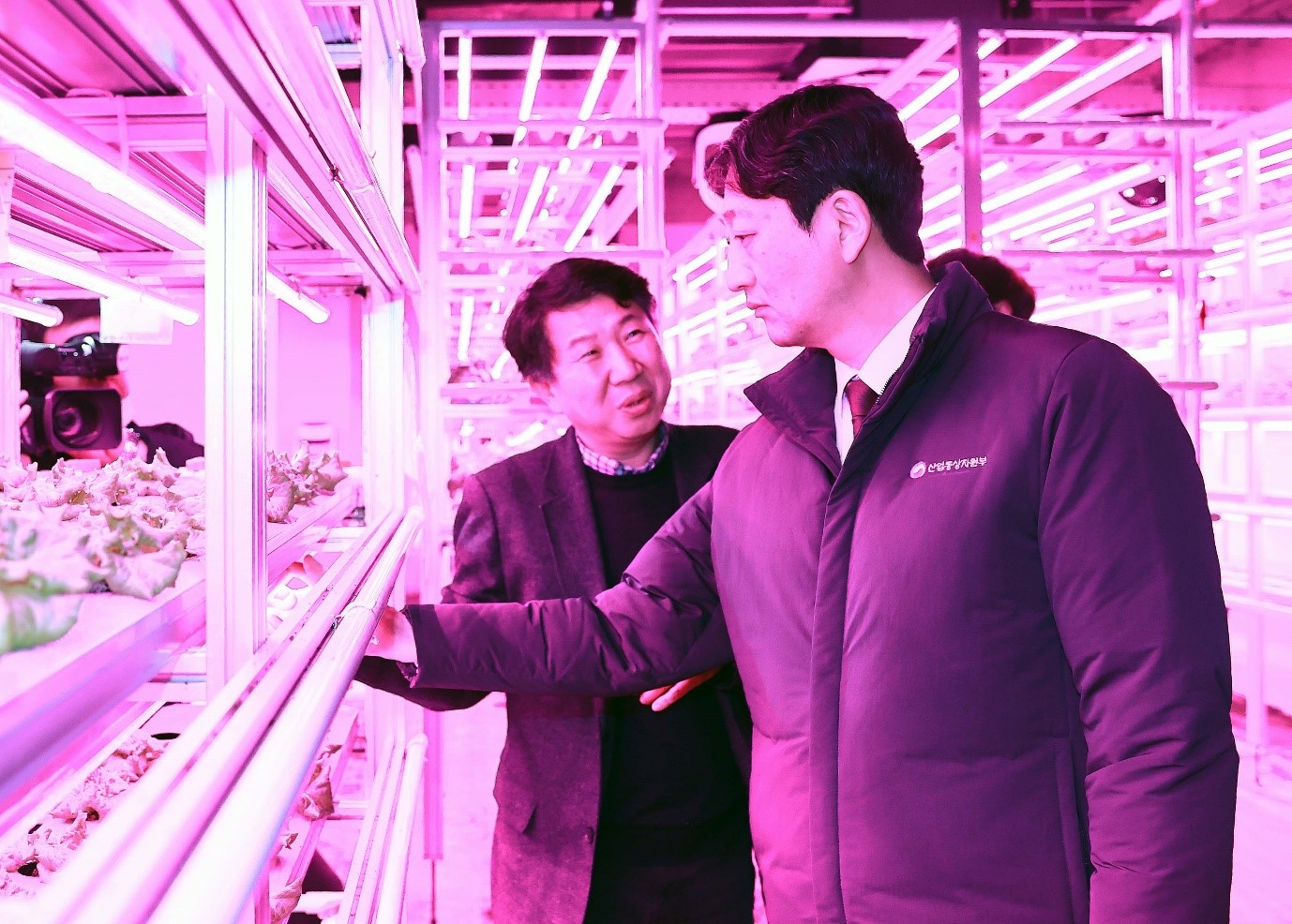 Trade Minister visits smart farming company to discuss exports Image 0