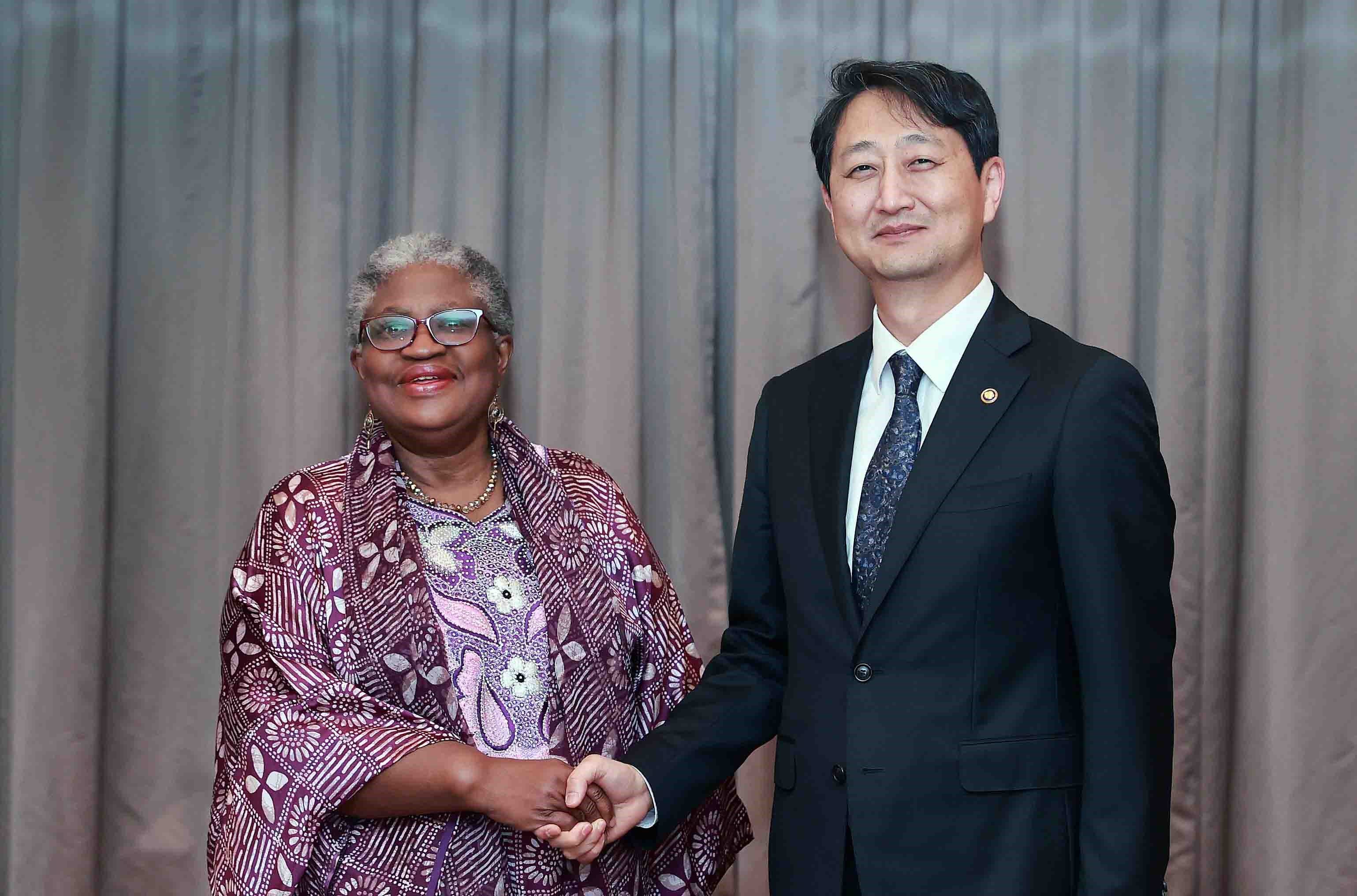 Trade Minister and WTO Director-General discuss WTO reform measures Image 0