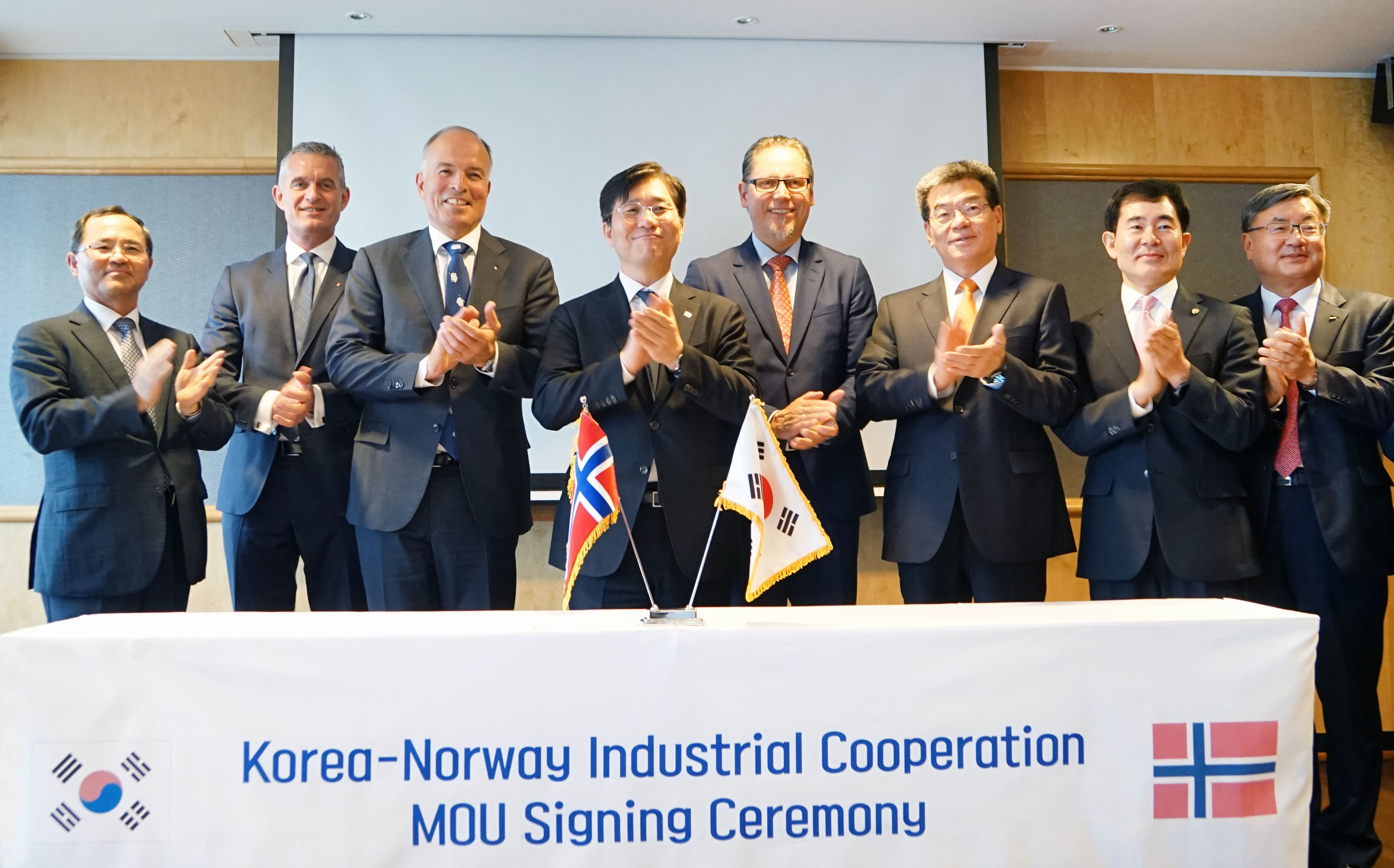 Korea, Norway to cooperate on shipbuilding, robotics_1