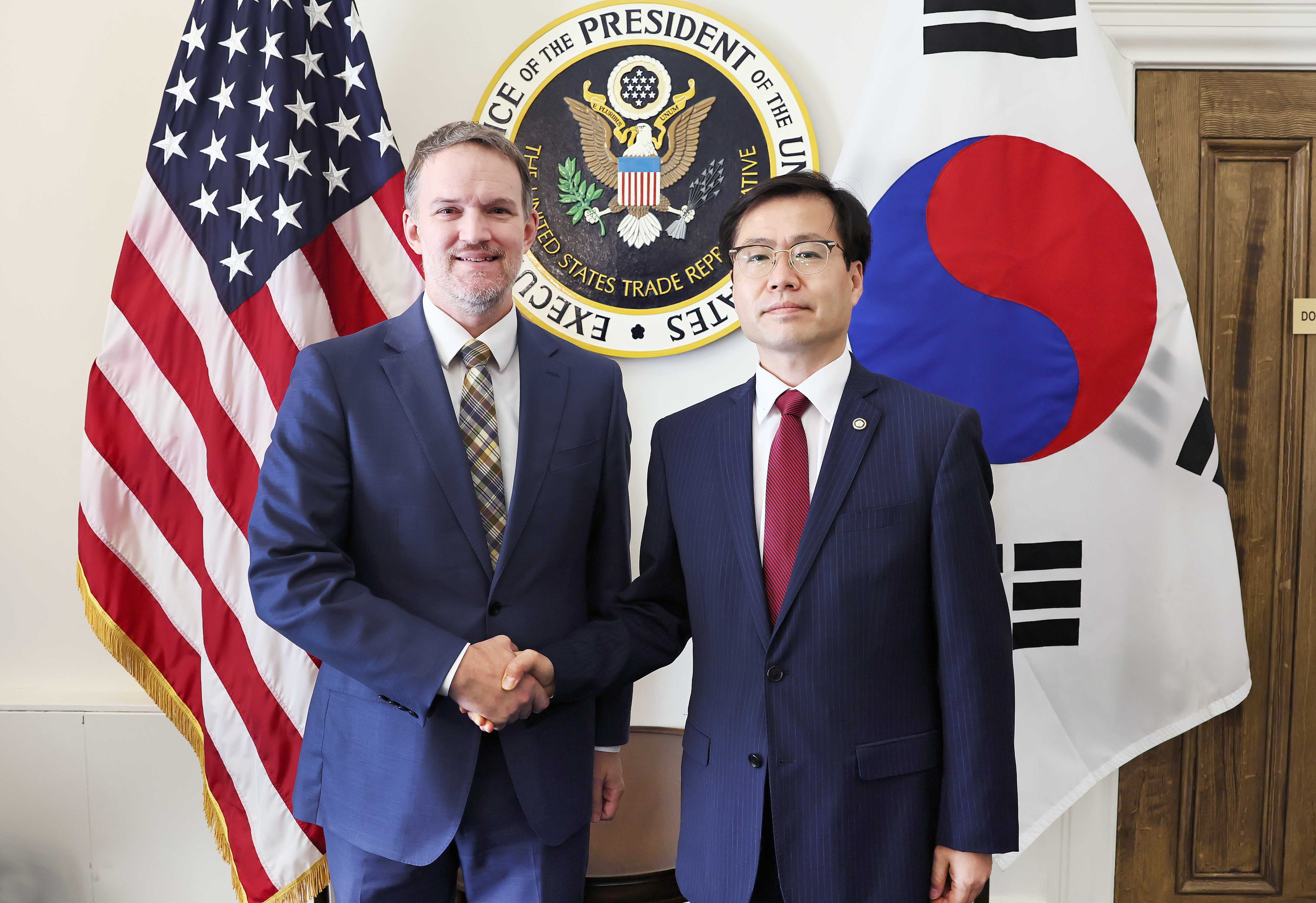 Trade Minister Meets U.S. Trade Representative_1