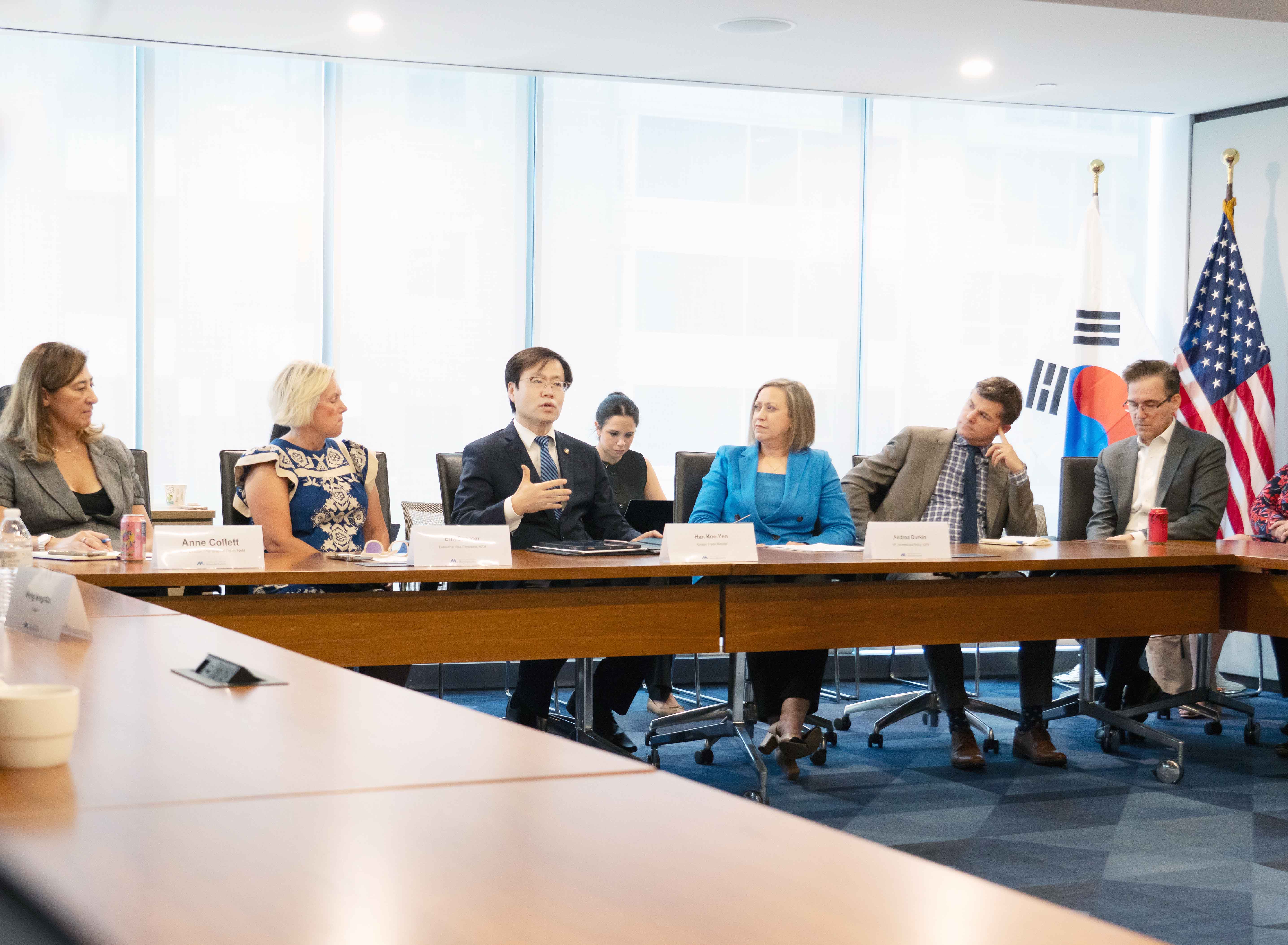Trade Minister attends conference hosted by National Association of Manufacturers_1