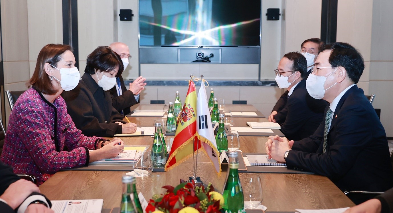 Korea and Spain discuss economic cooperation Image 0