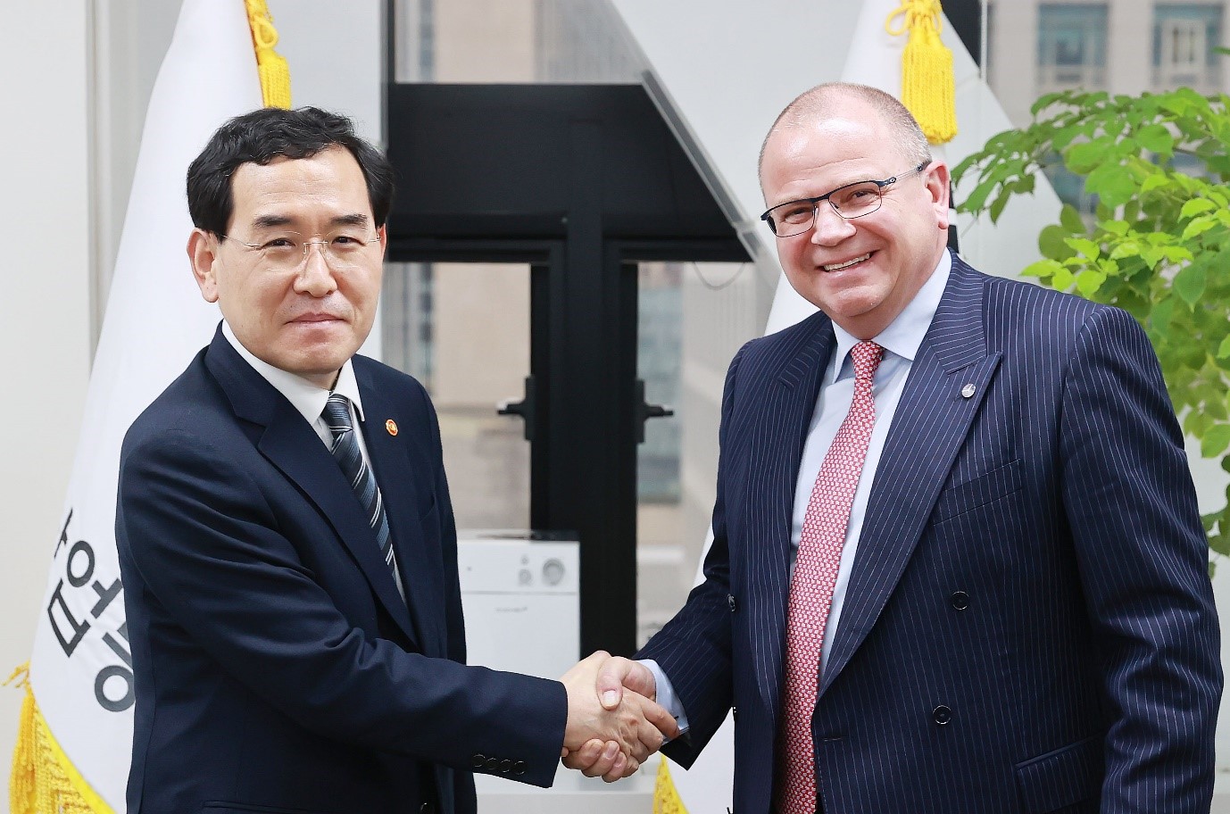 Minister Lee and Denmark's Vestas CEO discuss investment